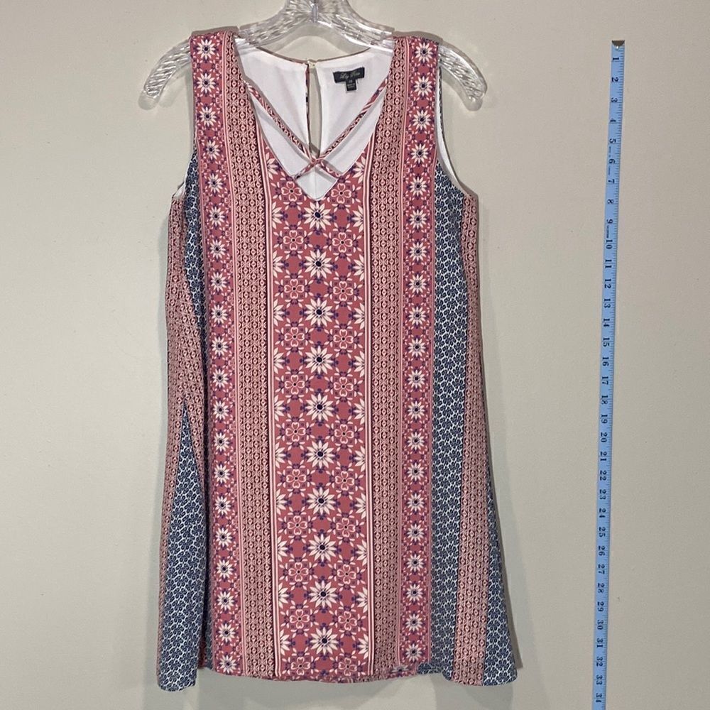 Cute Floral Print Sleeveless Summer Top By Lily Rose. Size Extra Small.